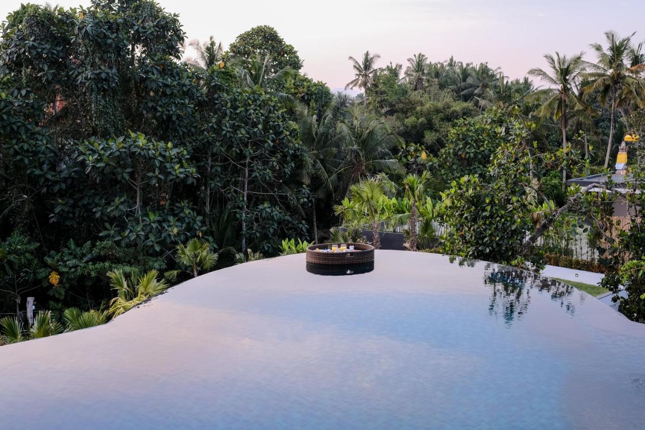 Tirta Arum Holiday park 4*