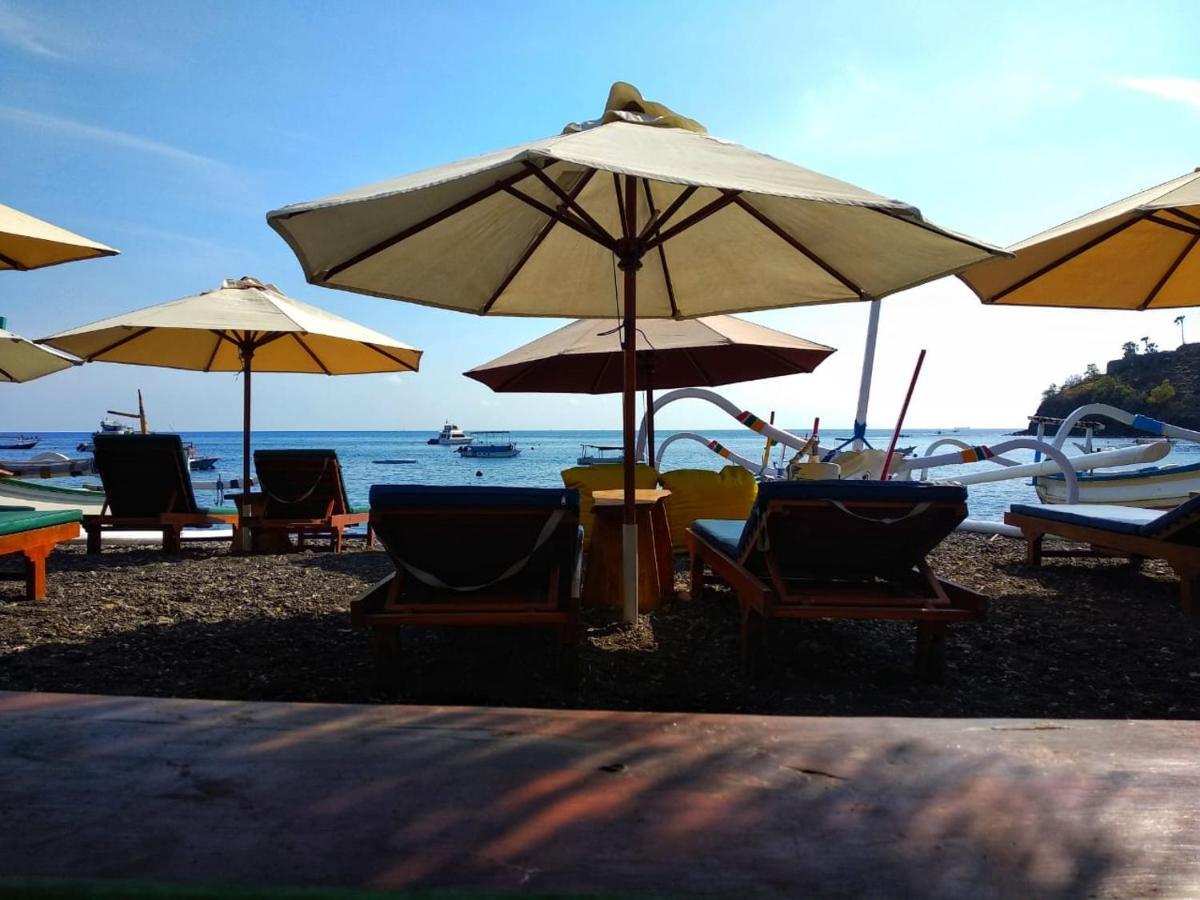 Coconut & Warung Guest house