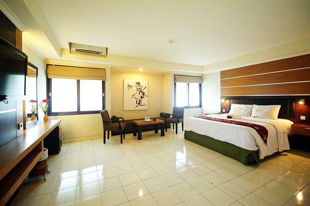 Urbanview Taman Suci Bali Hotel 3*