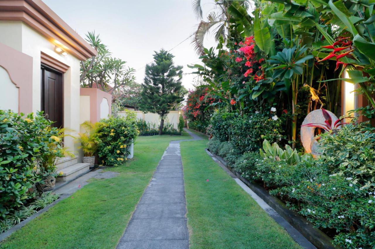 Heliconia Villa