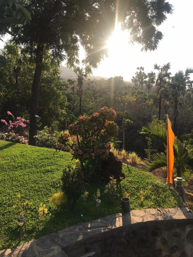 Bed & Breakfast Cantik Sambirenteng Gretek