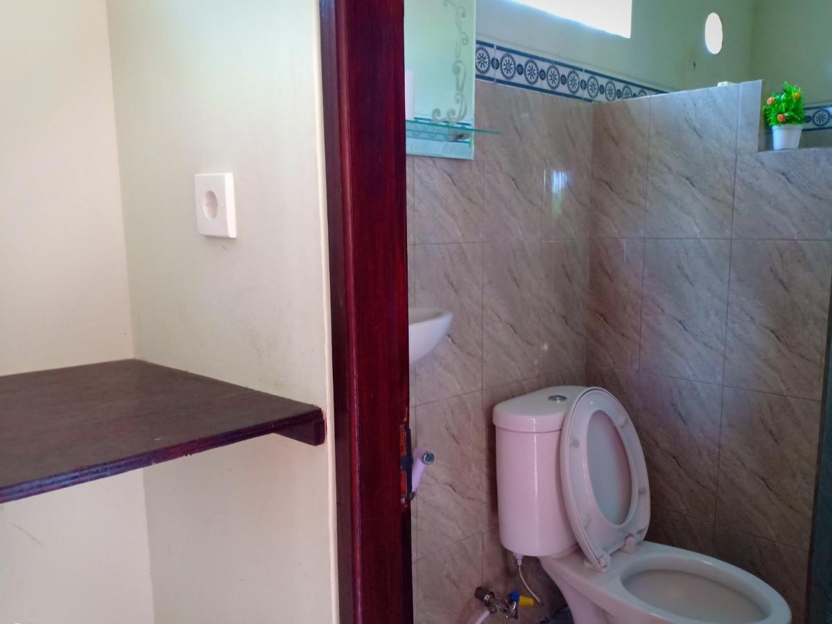 Homestay Tira
