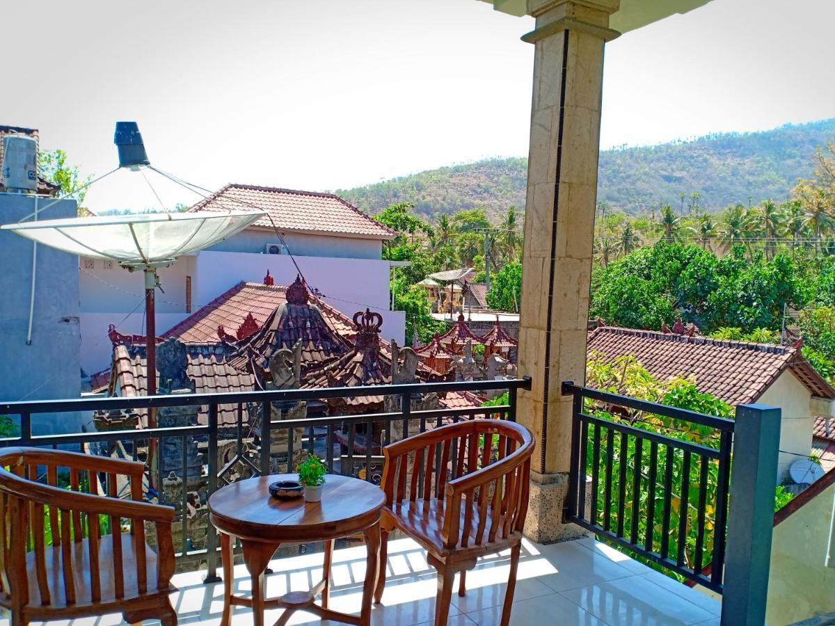 Homestay Tira