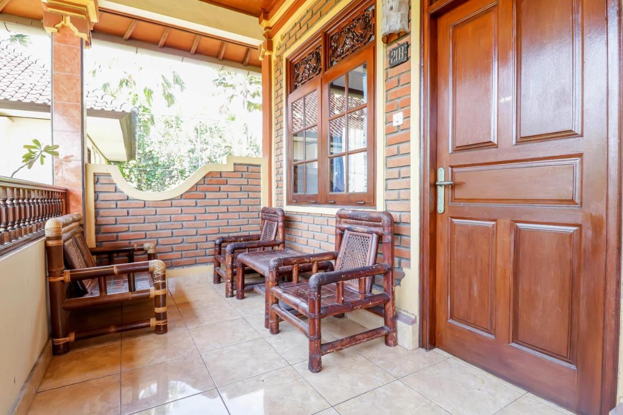 Hotel Vaccinated Staff - Oyo 1741 Komala Indah Cottages 2*