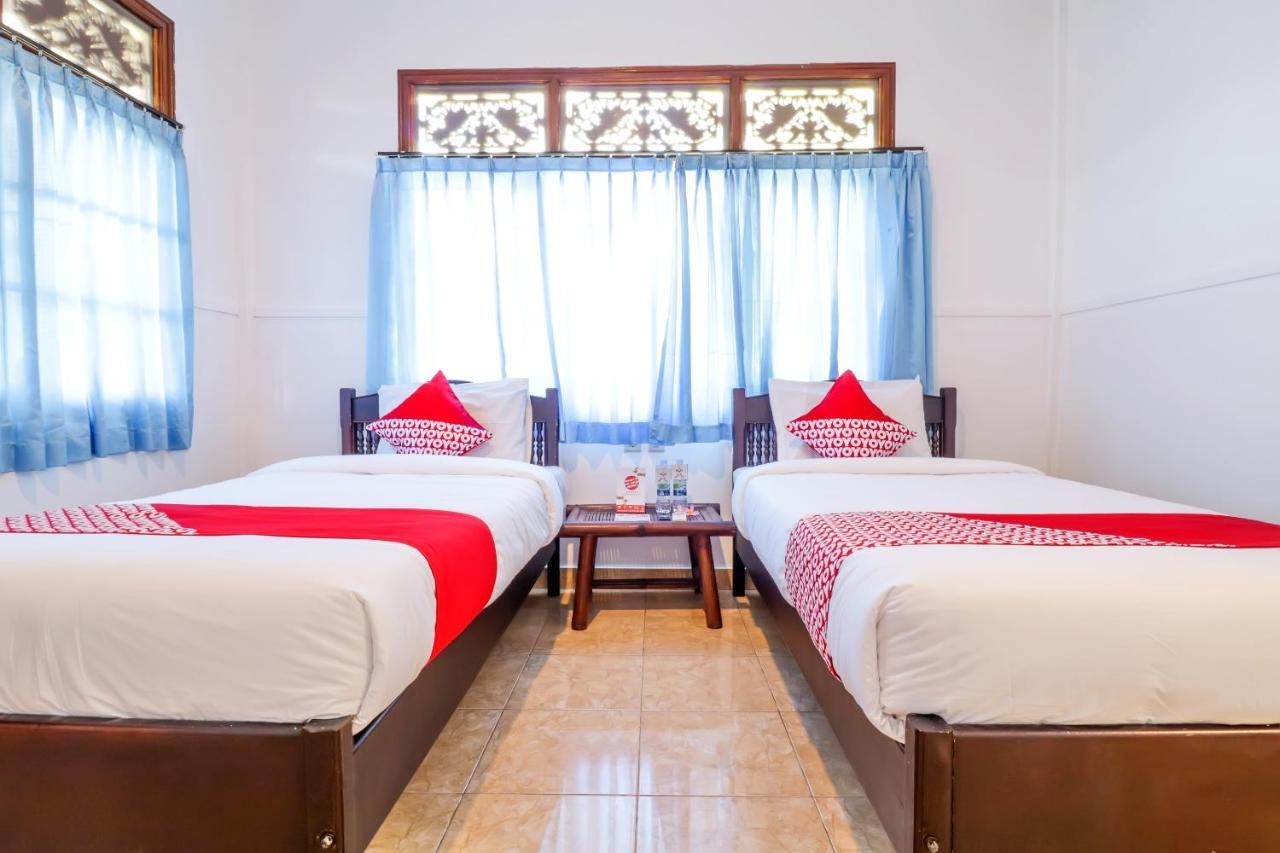 Hotel Vaccinated Staff - Oyo 1741 Komala Indah Cottages 2*
