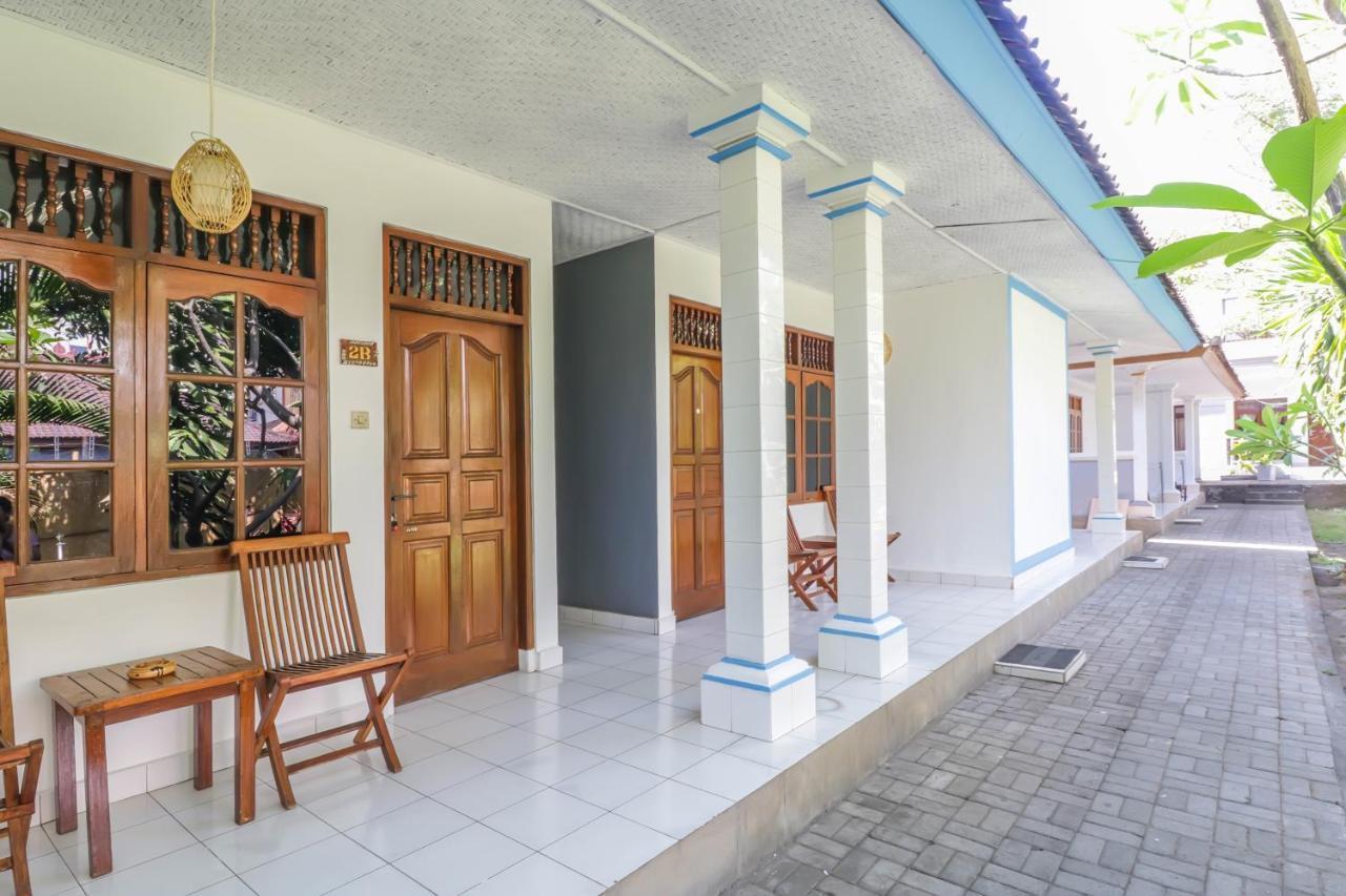Vaccinated Staff - Oyo 1741 Komala Indah Cottages Kuta (Bali)