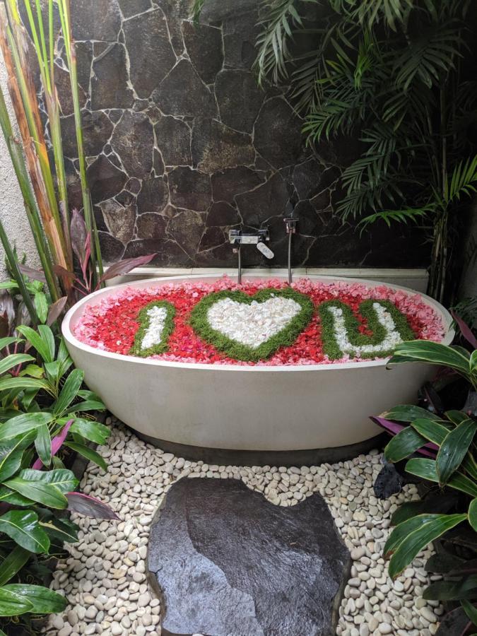 Anusara Luxury (adults Only) *