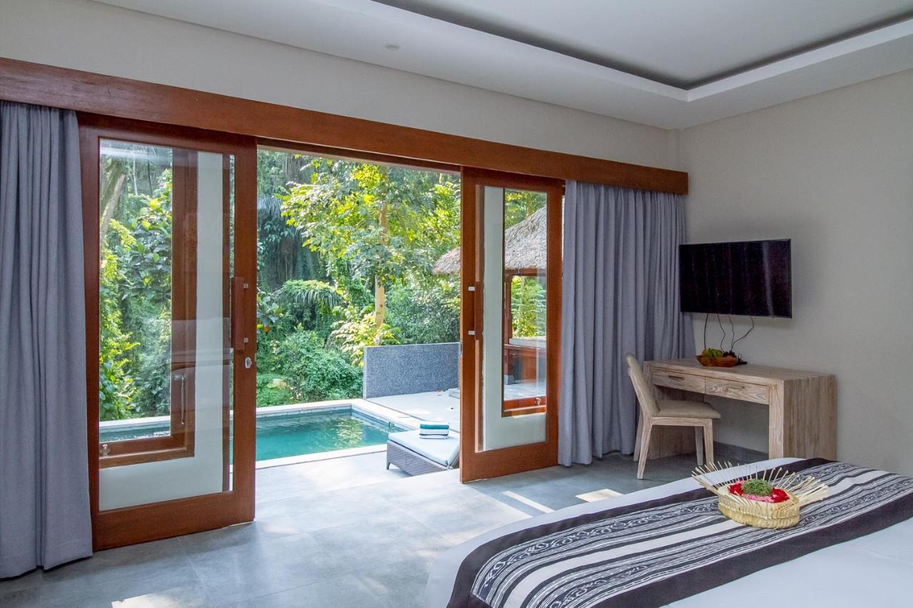 Villa Ubud Hills & *
