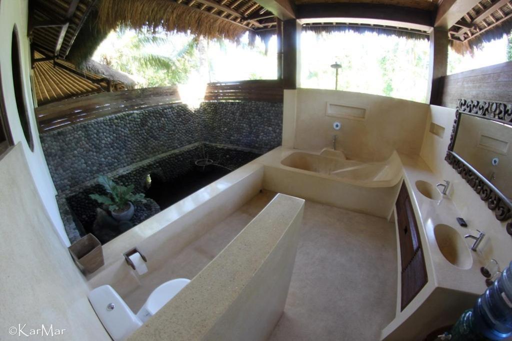 Shores Bali