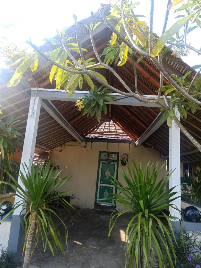 Bb Two * Uluwatu (Bali)