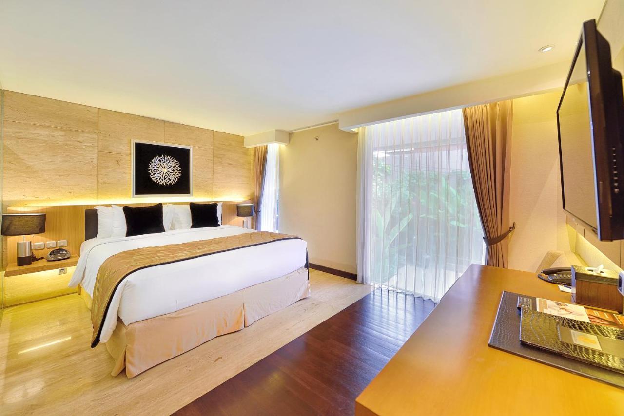 De Vins Sky Hotel 4*