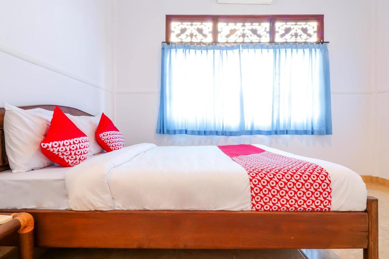 Hotel Vaccinated Staff - Oyo 1741 Komala Indah Cottages