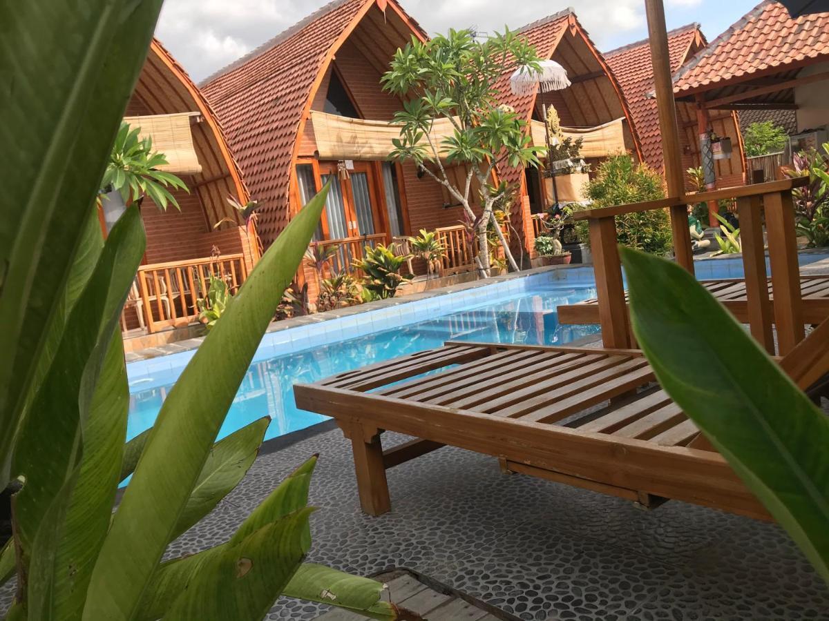 Q Rimbuk Bungalow Toyapakeh