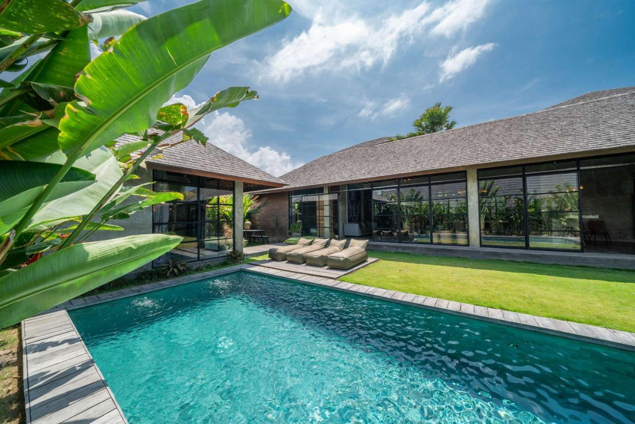Wirtiga - Elegant 3bdr In The Heart Of Canggu! Villa *