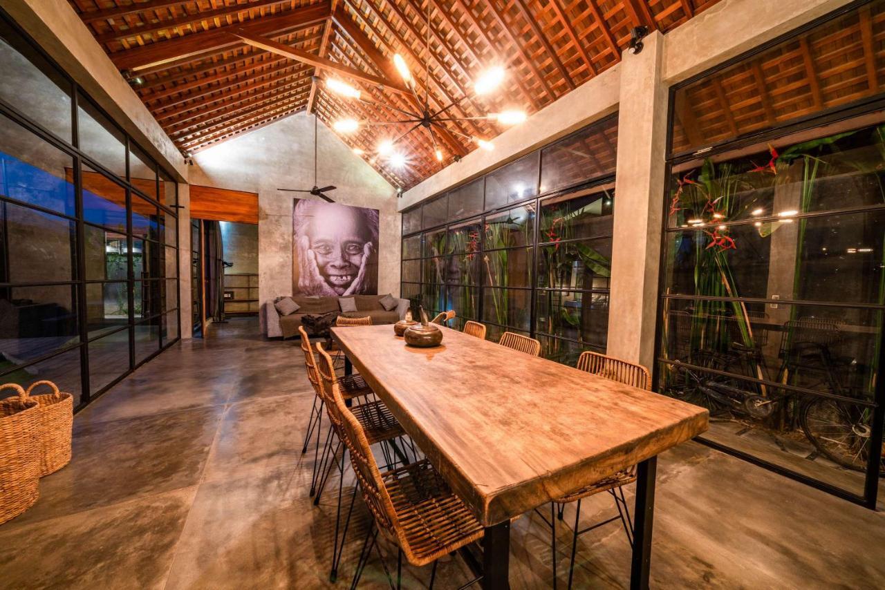 Villa Wirtiga - Elegant 3bdr In The Heart Of Canggu! Canggu (Bali)