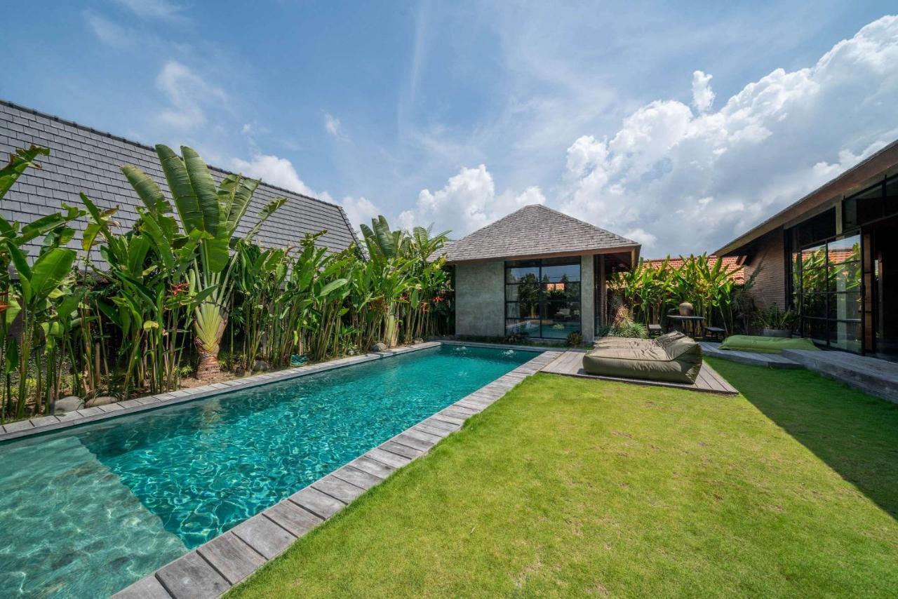 Wirtiga - Elegant 3bdr In The Heart Of Canggu! *