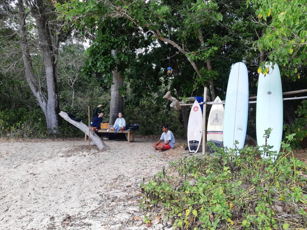 Friend House & Surf Guest house