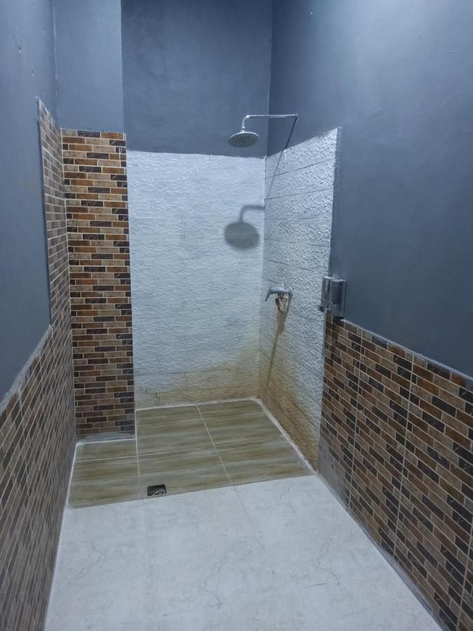 Guest house Ketapang Echo