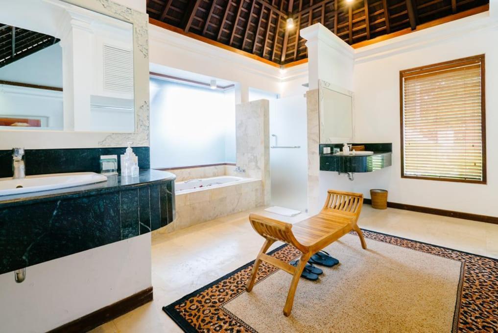 Holiday park Avillion Cinta @sanur, Bali
