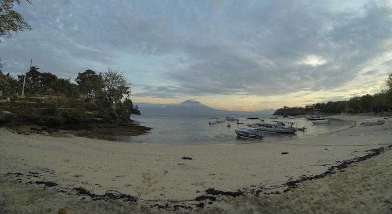 Holiday park Molamola House 2*