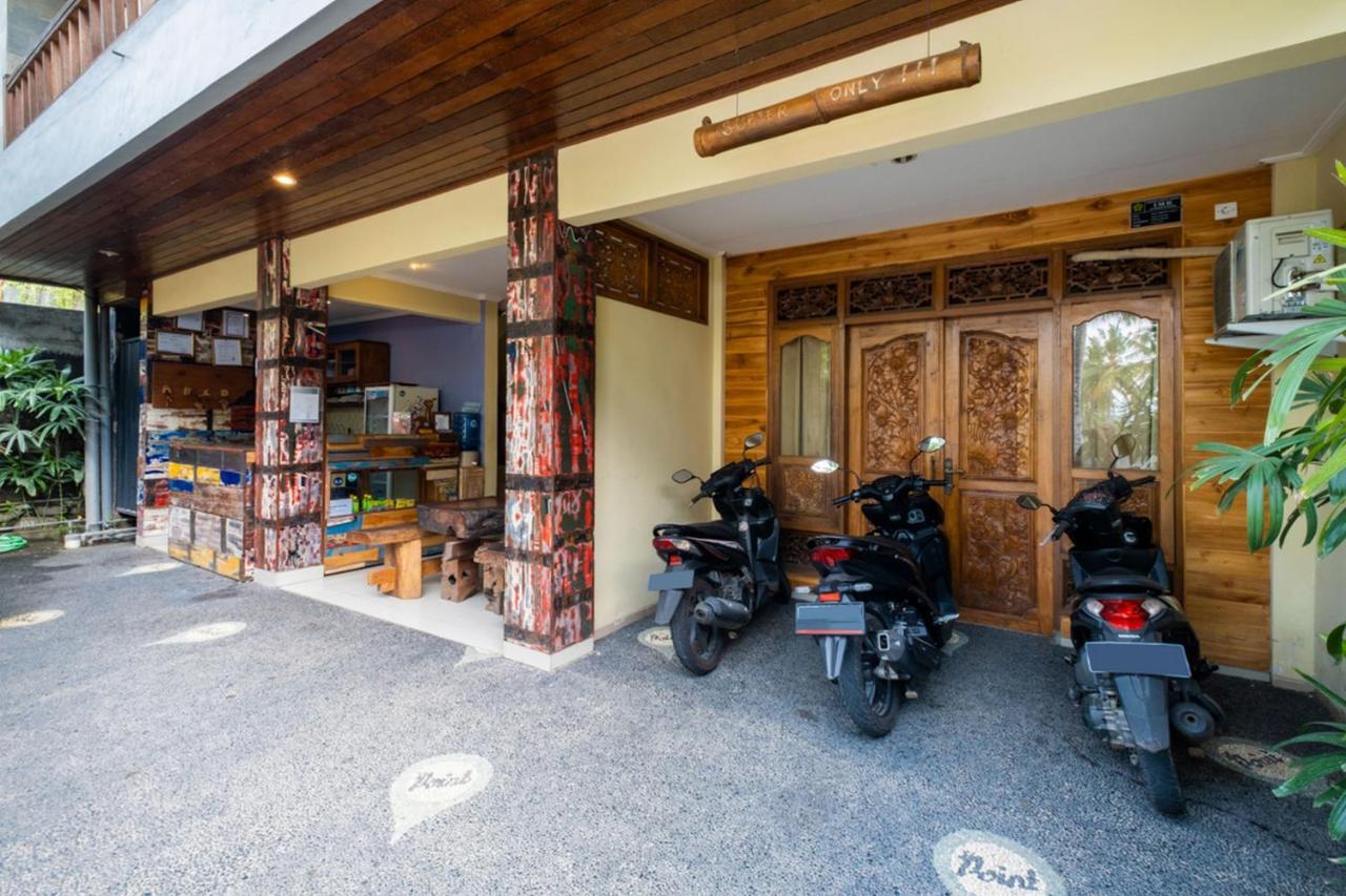 The Point Surfcamp Bali 3*