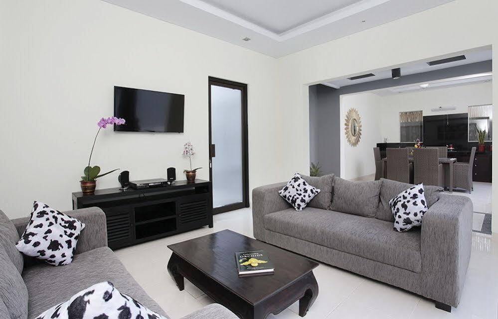 Villa Bahagia Villa
