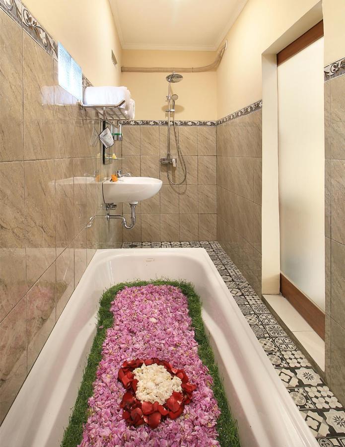 Guest house Jerogadung House