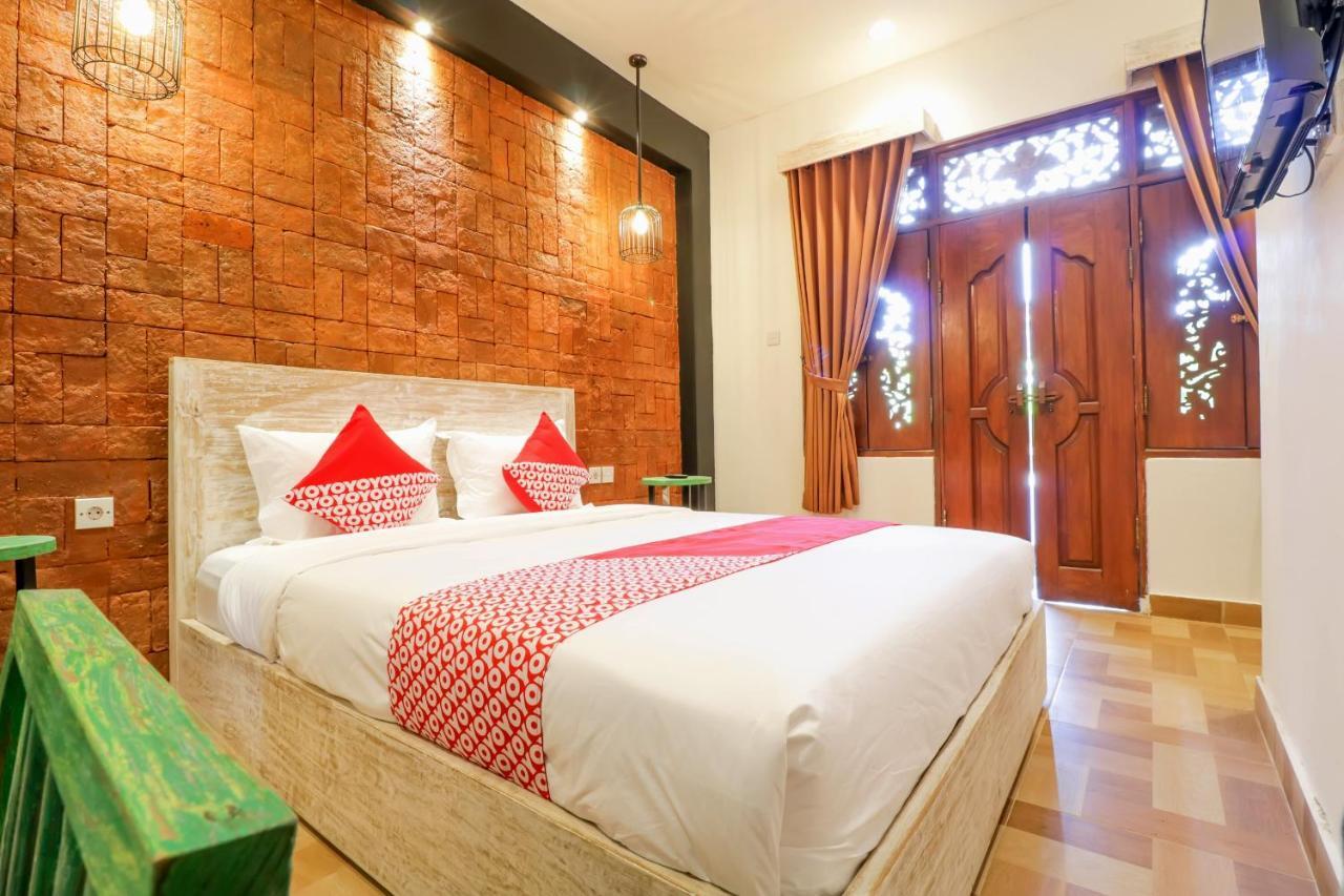 Oyo 2679 Exis Tropical And Hotel