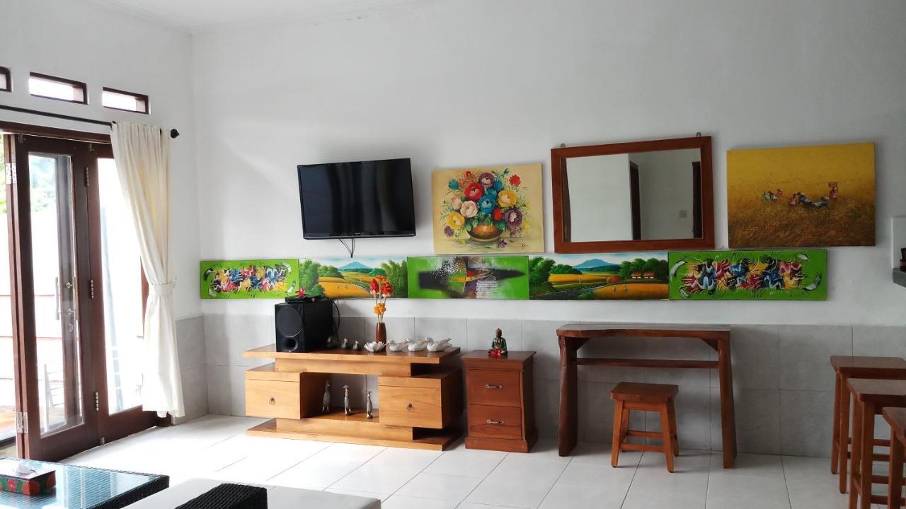 Villa Dencarik *