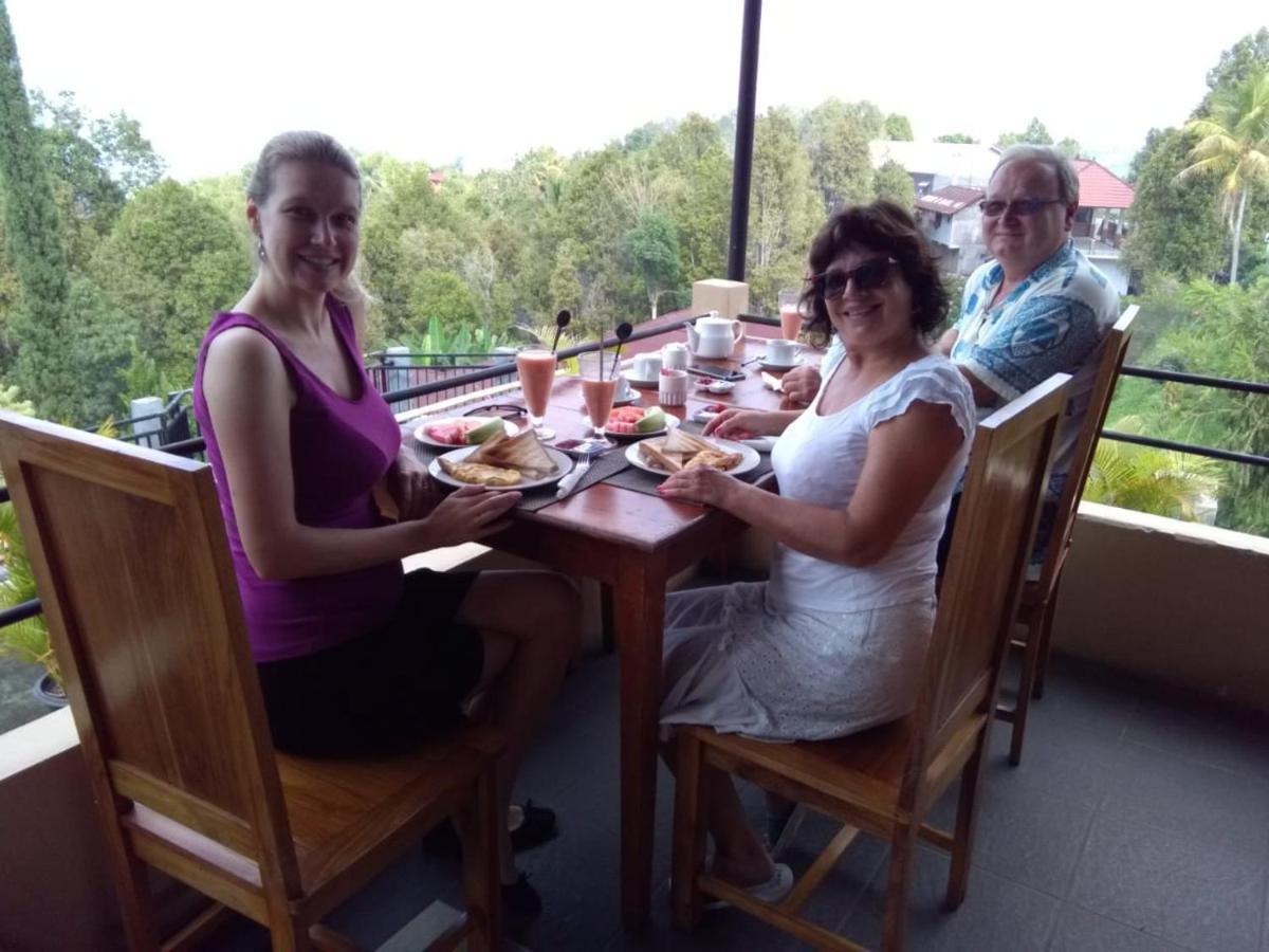 Karang Sari & Restaurant