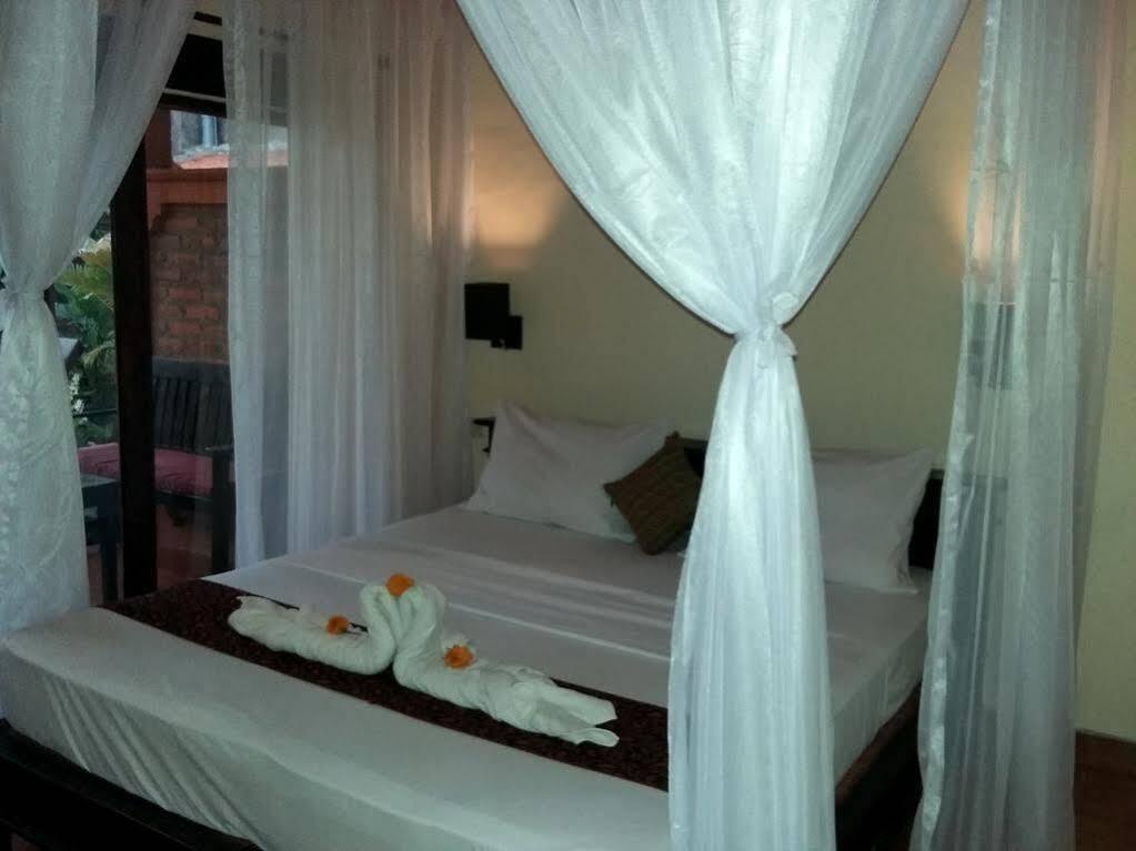 The Sari 3*