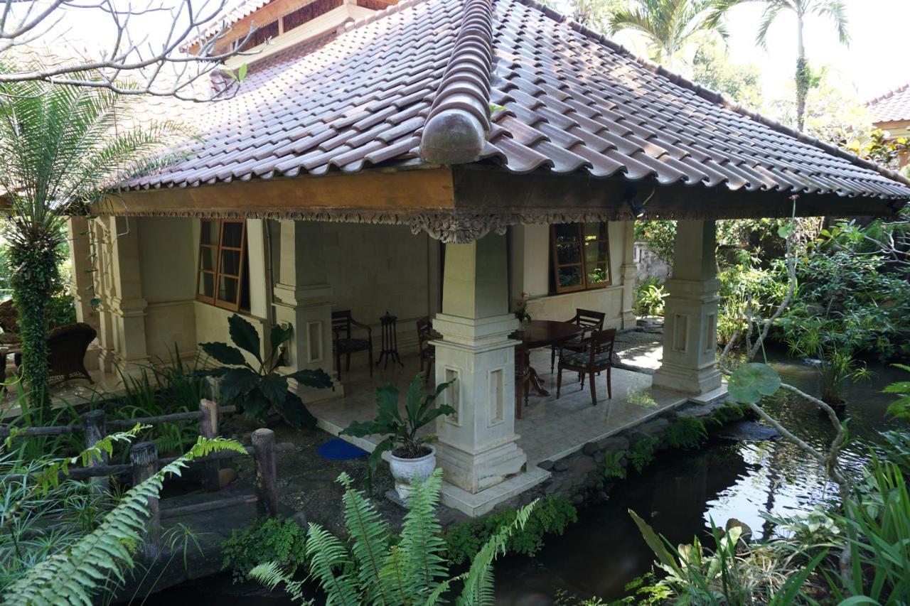 Gunung Paradis Retreat Villa *