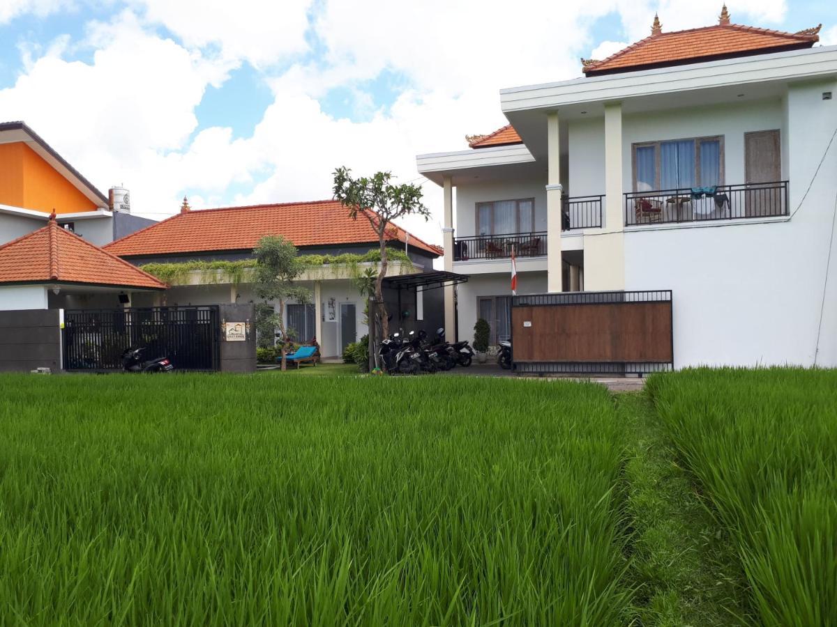 Wooden Paradise Tempat Tidur & Sarapan 3*