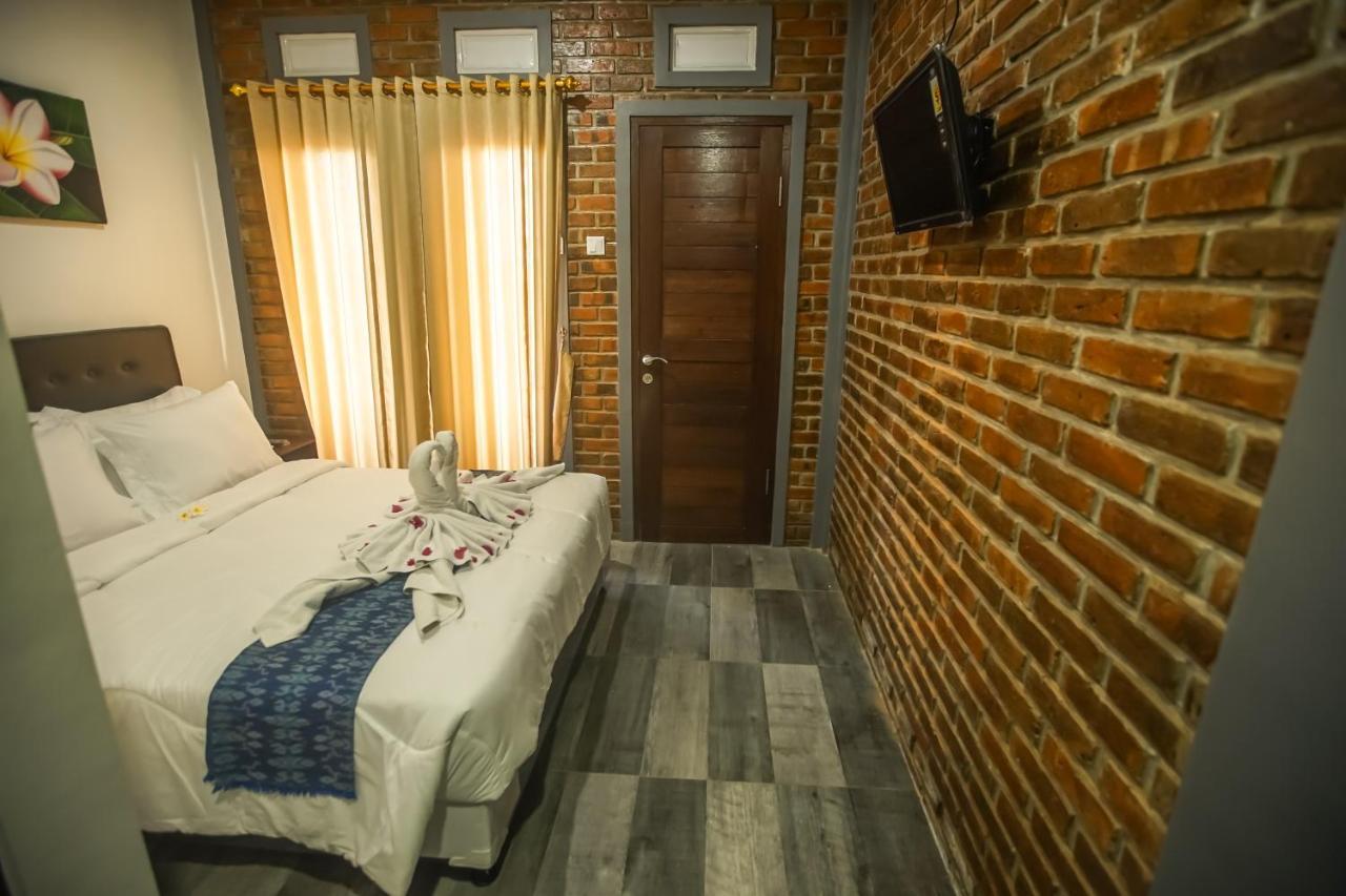 Wisma tamu The Backyard House