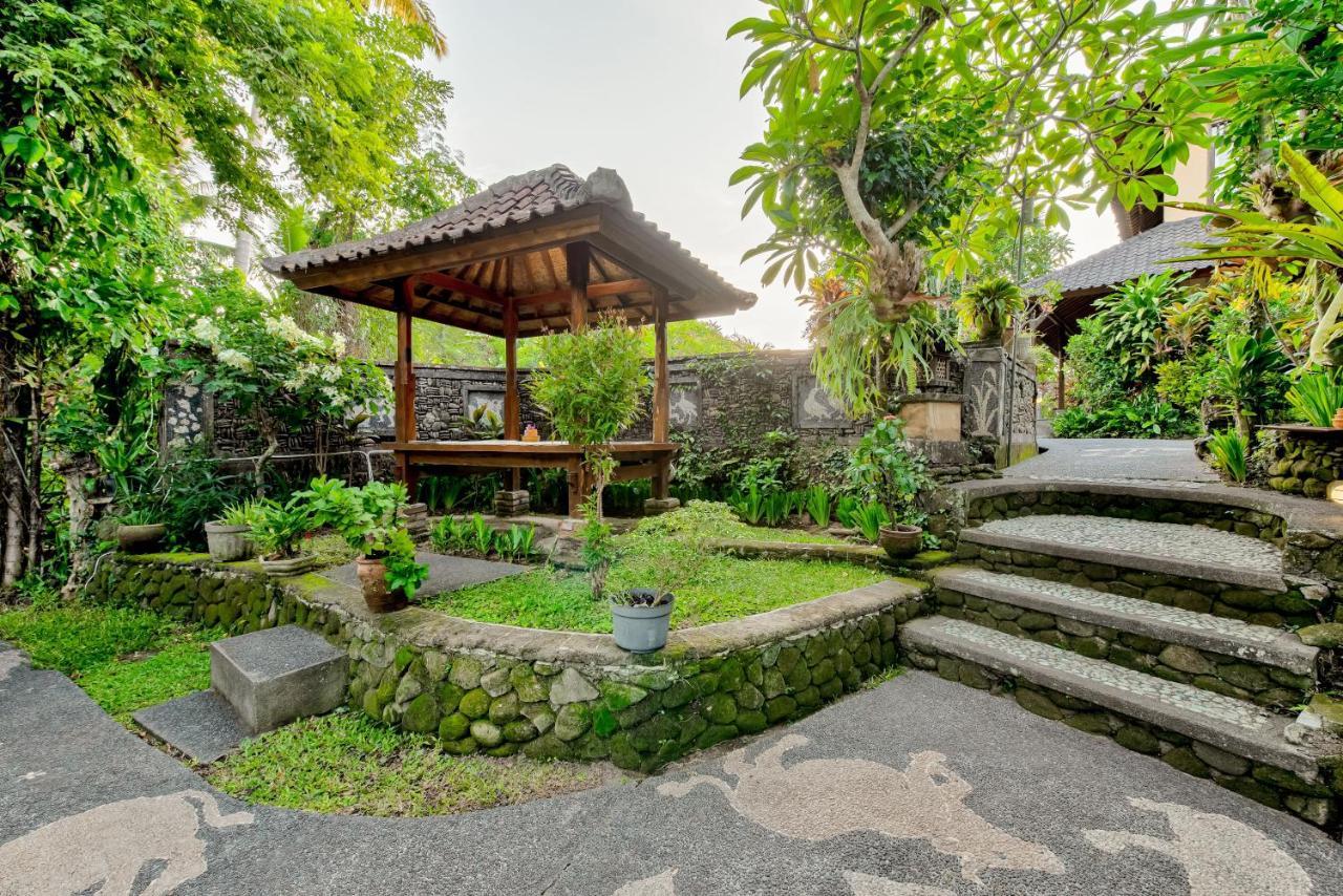 Kebun Indah Hotel