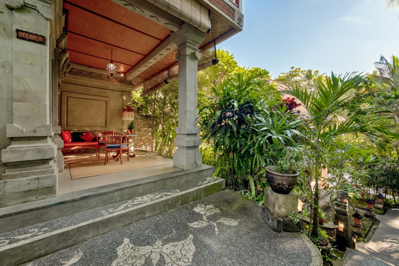 Hotel Kebun Indah 4*