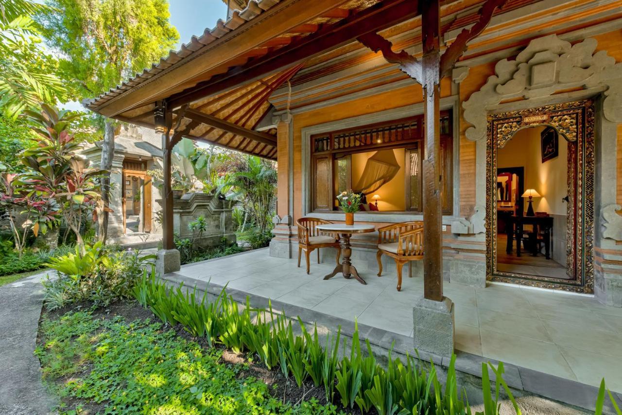 Hotel Kebun Indah 4*