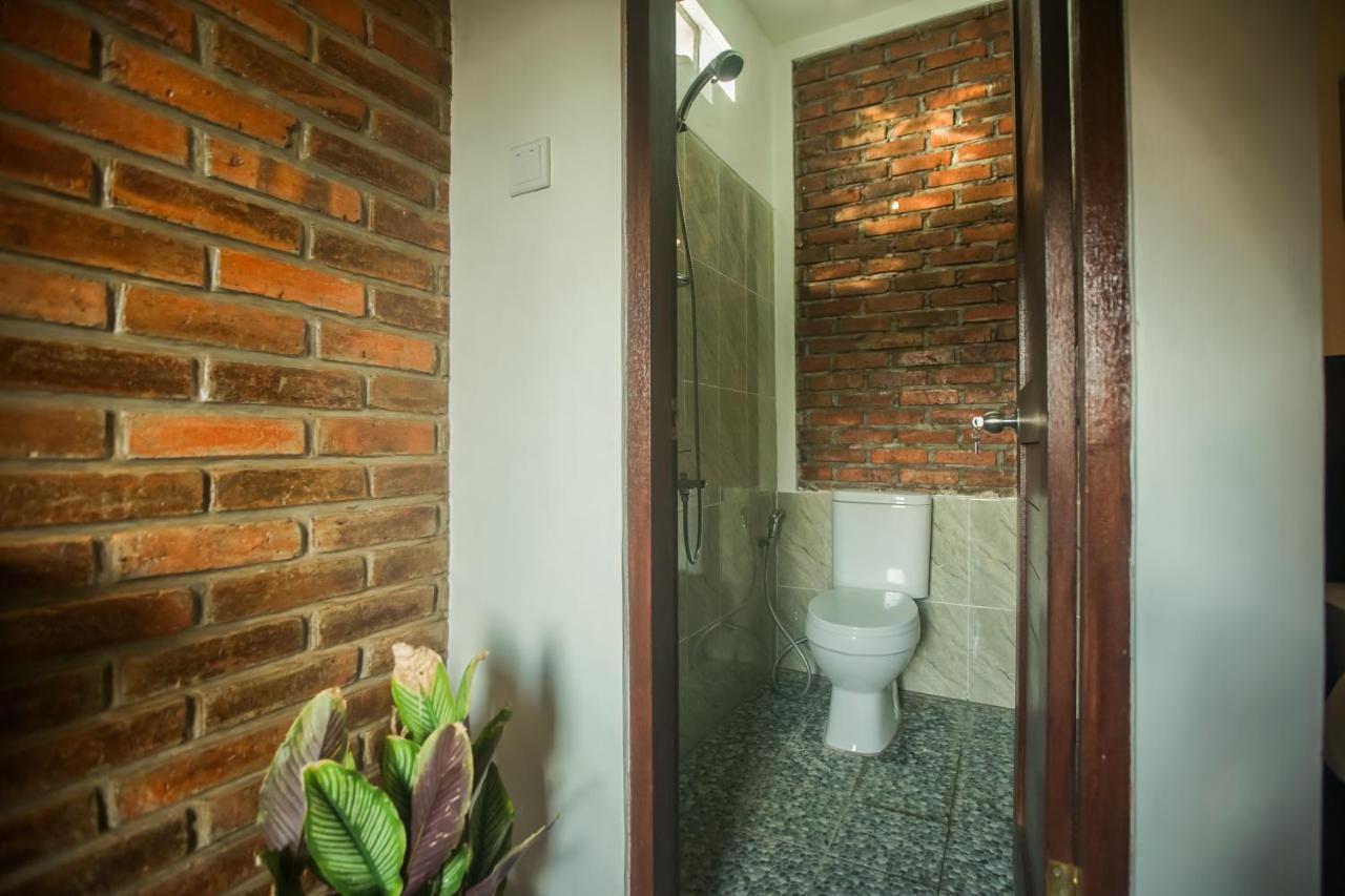 Wisma tamu The Backyard House
