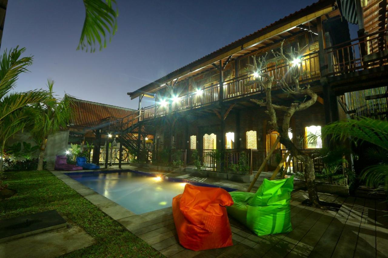 Tropical Asrama *