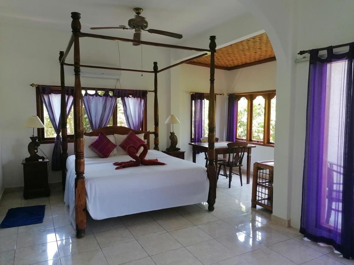 Puri Oka Holiday park Candi Dasa (Bali)