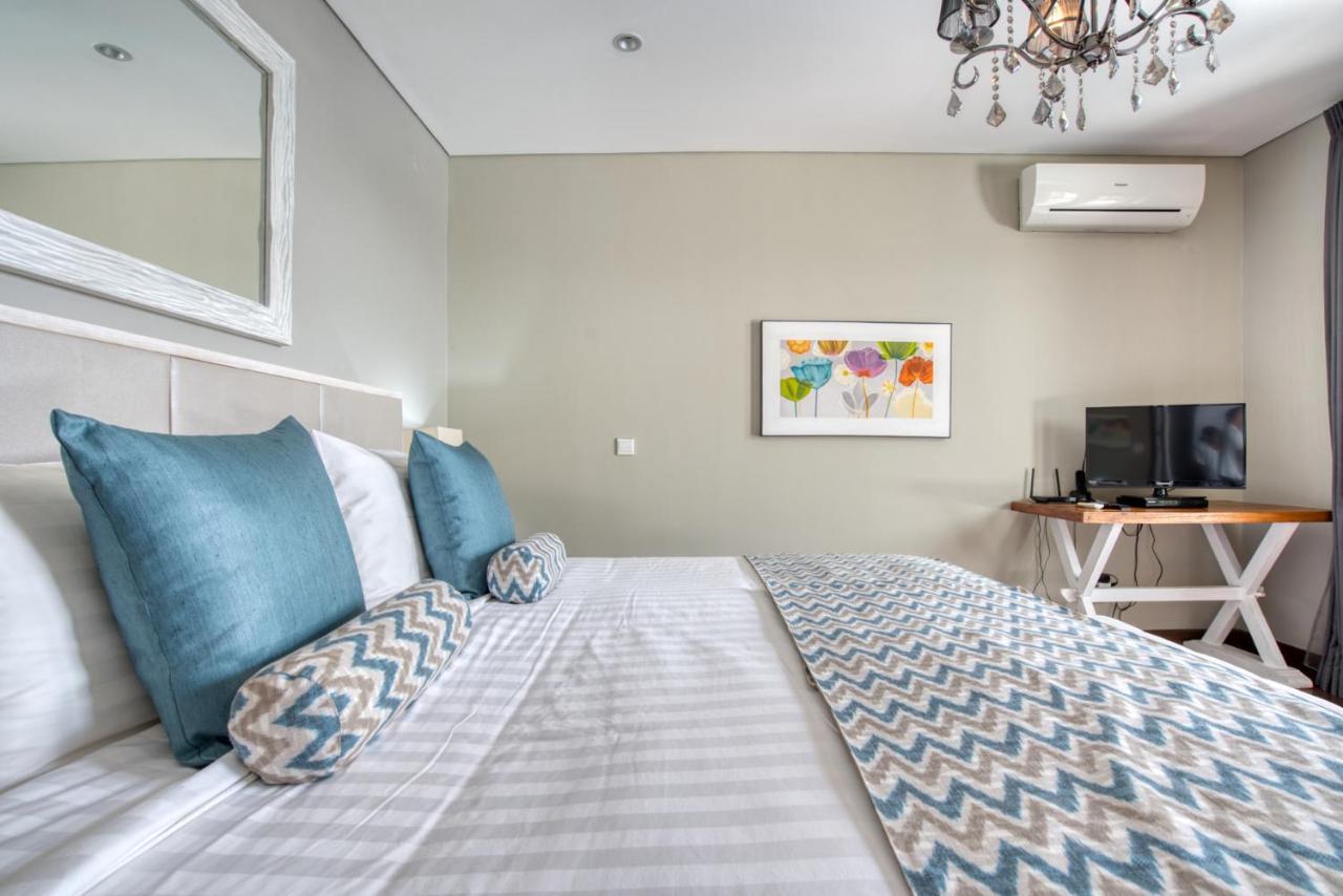 Kejora Beachfront Villa *