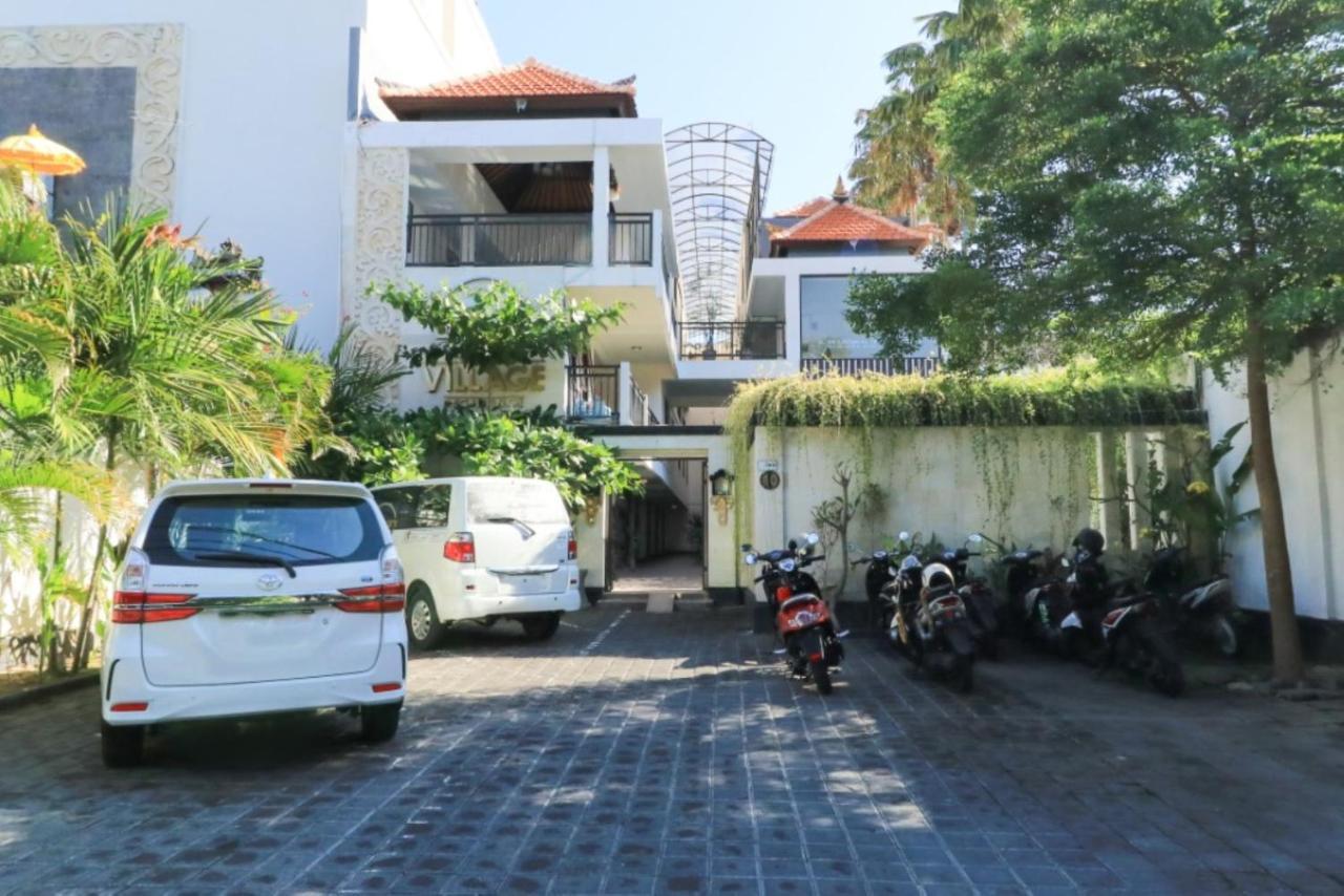 Aparthotel Legian Village 3*