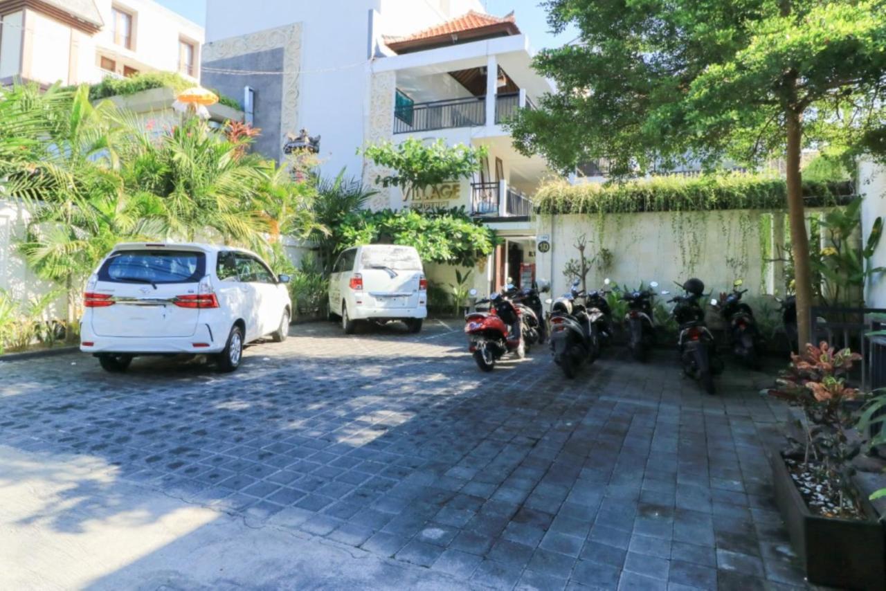 Aparthotel Legian Village 3*