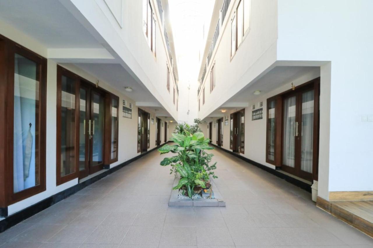 Legian Village Aparthotel 3*