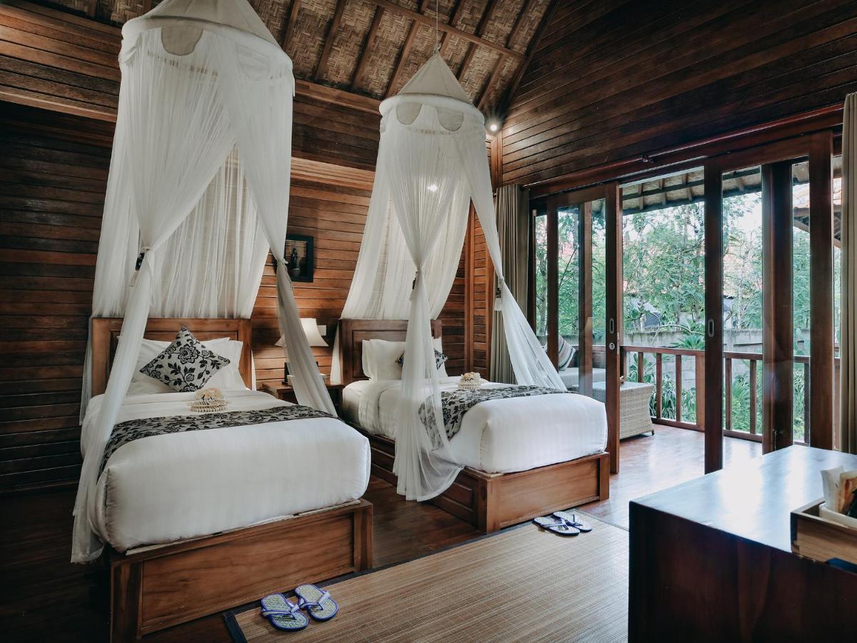 Bale Gede Lembongan Holiday park