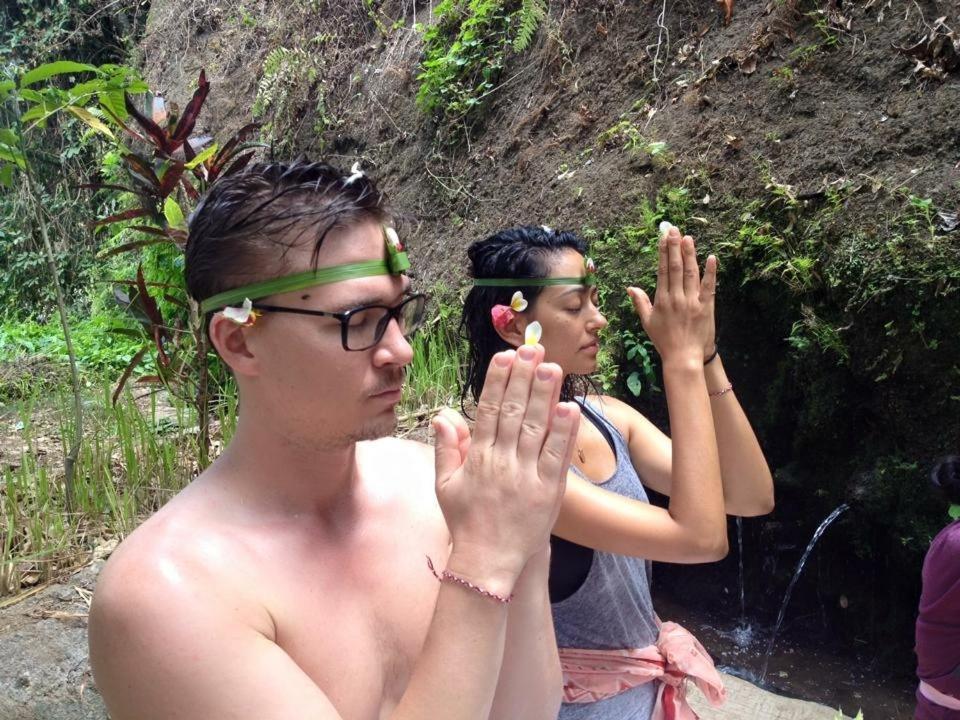 Omunity Bali