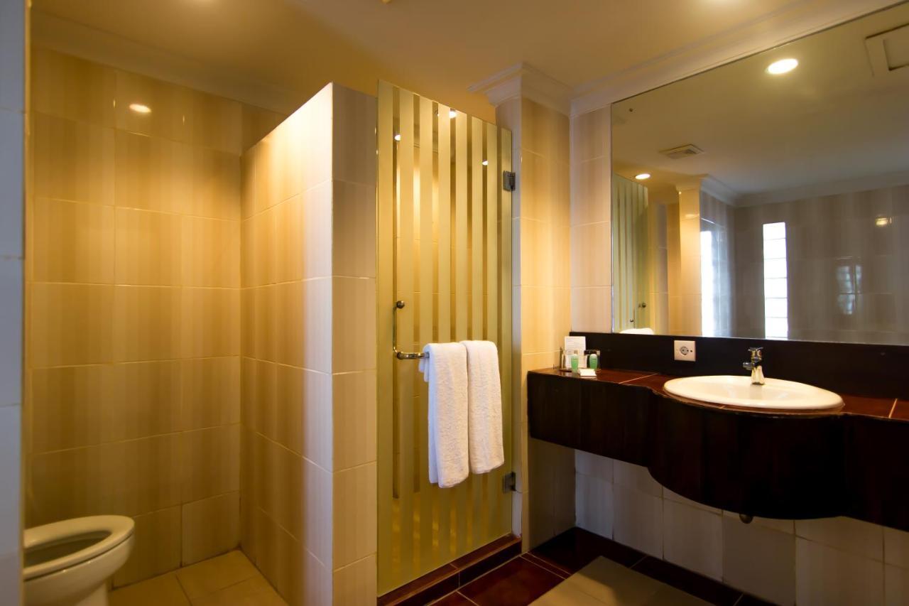 Champlung Mas Hotel 4*