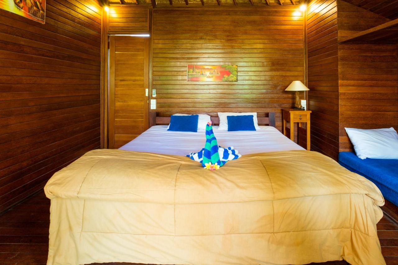 Holiday park Adi Bungalow