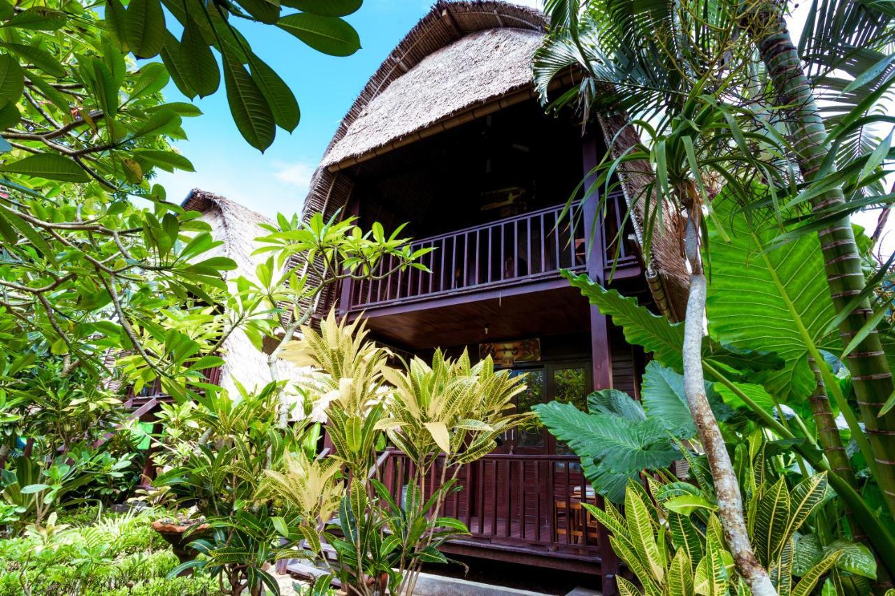 Adi Bungalow