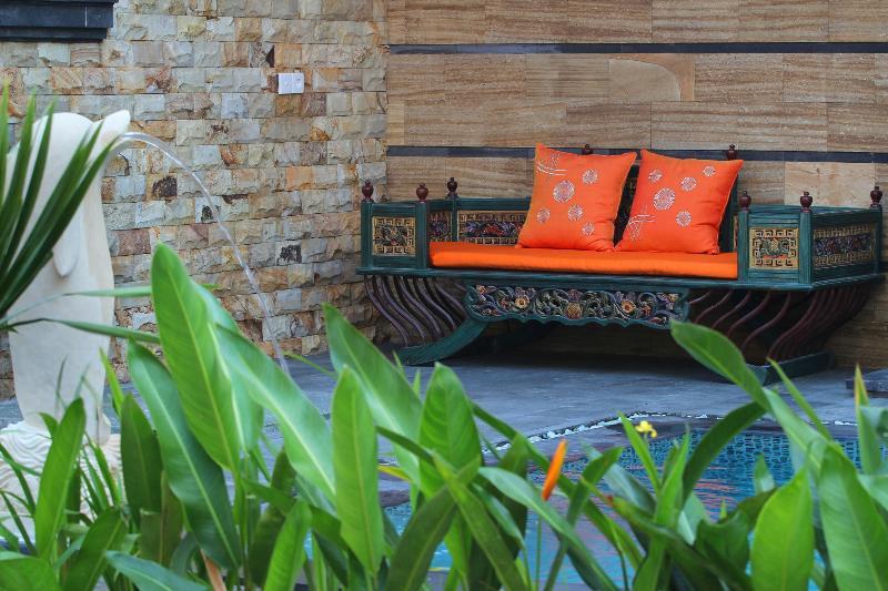 Lotus Tirta Seminyak (Bali)
